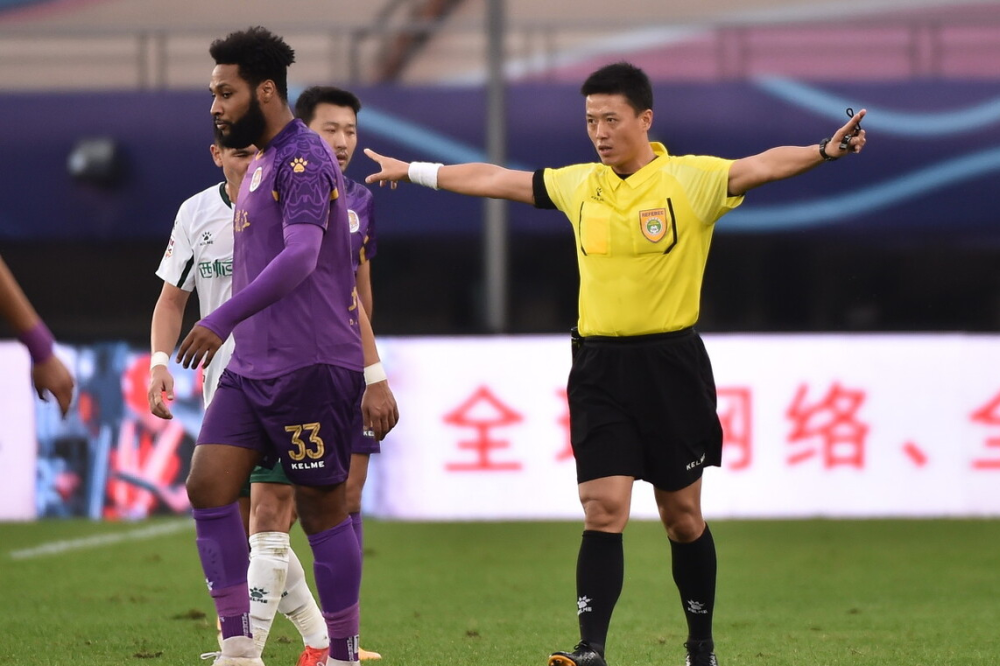 转会期洛杉矶快船调整名单以备中超；完成体检环节打磨；态度坚定；控场能力受关注的简单介绍开云体育娱乐app安全