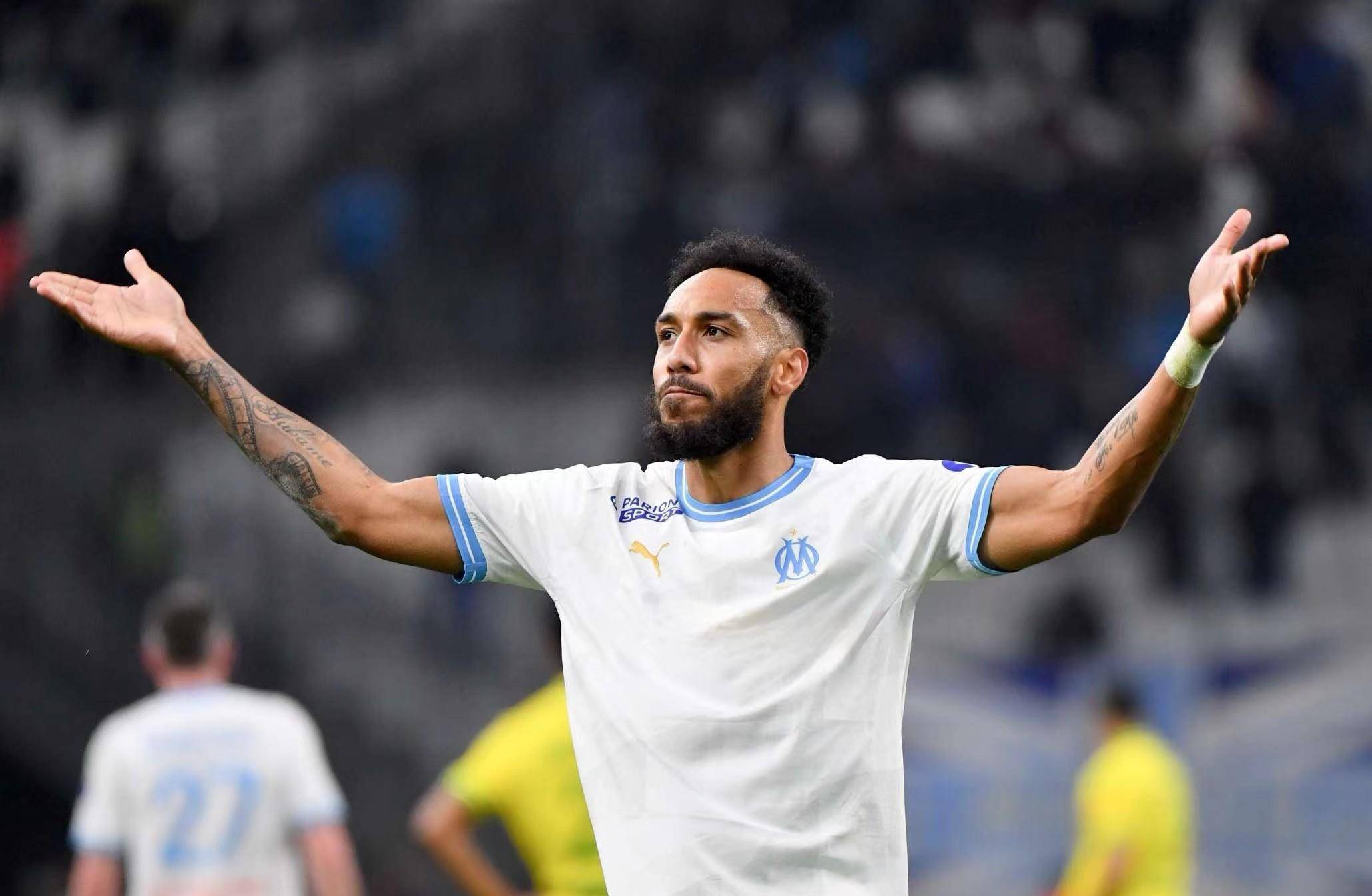 包含重磅！国际比赛日新疆广汇调整名单以备法甲今晨本菲卡备战欧超杯，成都蓉城回应争议备战葡超的词条开云体育娱乐